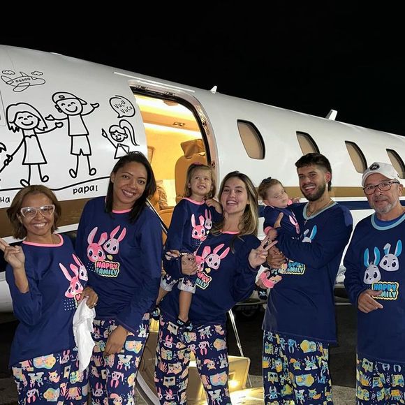 "A informação publicada a respeito do avião de Virgínia e Zé Felipe não procede. A aeronave que aparece no vídeo, que tem circulado nas redes sociais, não é mais do ex-casal", esclareceu a assessoria de Virgínia