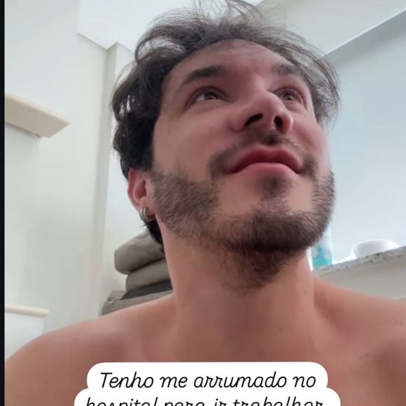 Eliezer comentou 'deu ruim', além de frisar que o calçado não entrava no pé.