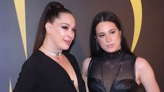Alvo de queixa-crime de deputado, Claudia Raia se manifesta sobre declaração envolvendo vibrador e filha adolescente: 'Sempre incentivei...'
