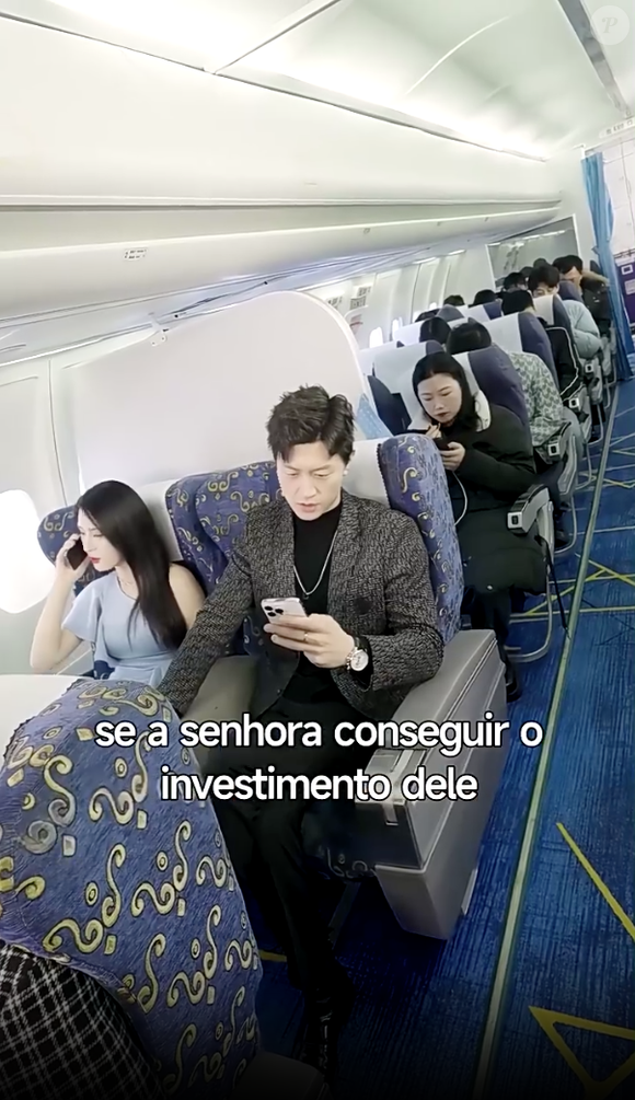 'Não Despertem o Dragão Dormindo' conta a história de Domingos, um rapaz que financia os estudos da namorada