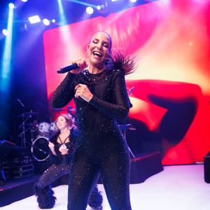 Ivete Sangalo foi a atração surpresa da festa de renovação de votos de Roberto Justus e Ana Paula Siebert