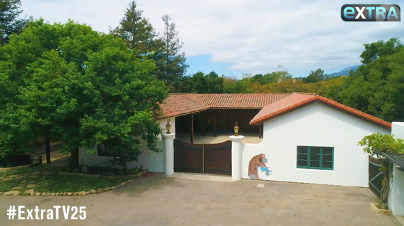 Rancho milionário tem um estábulo onde são criados cavalos