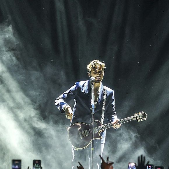 Gustavo Mioto está solteiro desde o fim do namoro com a sertaneja Ana Castela