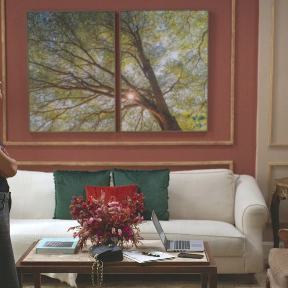 Maria de Fátima descobre segredo de Odete Roitman e faz chantagem para a vilã