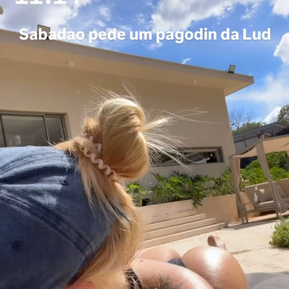 Virgínia Fonseca colocou bumbum para jogo em biquíni cavado na manhã deste sábado (16)