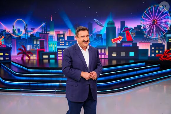 Ratinho esclareceu que a residência no Paraguai é apenas uma oportunidade de negócios