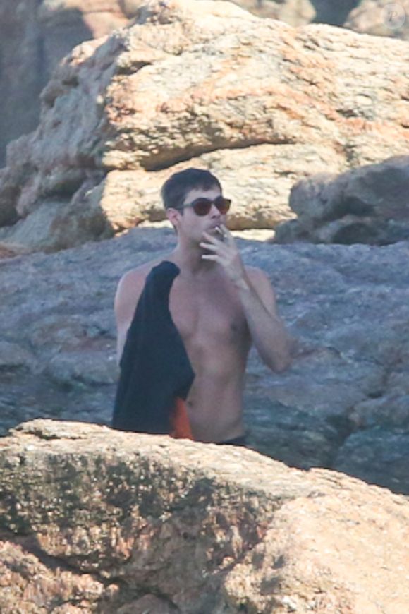 Rafael Vitti não fez parte da banda 4.4 de 'Rock Story', mas ganhou destaque na novela de 2017