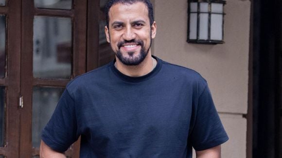 De careca a 10kg mais magro: em menos de 1 ano, ator da novela 'Vale Tudo' encara três transformações radicais no corpo até chegar em 'Quem Ama Cuida'