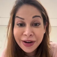 Botox dá errado e Maíra Cardi fica com a sobrancelha torta; influenciadora vai ser madrinha de casamento em quatro dias: 'Que coisa ridícula'