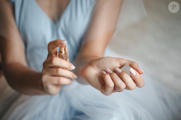 Casais estão em busca por durabilidade ao procurarem perfumes de casamento, para se manter perfumados ao longo de toda a festa