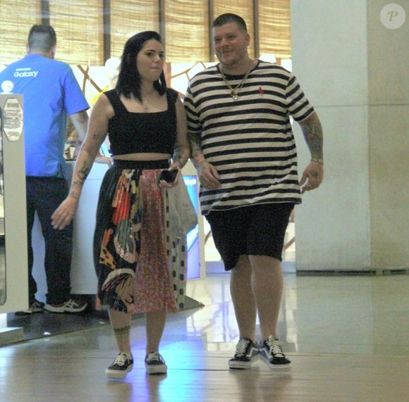 Thaís Vasconcellos e Ferrugem tem duas filhas juntas: Aurora e Sofia
