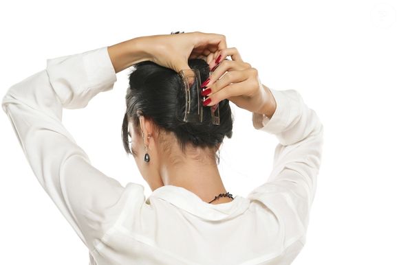 Neurocirurgião explica como piranhas de cabelo podem causar lesões graves em acidentes de trânsito
