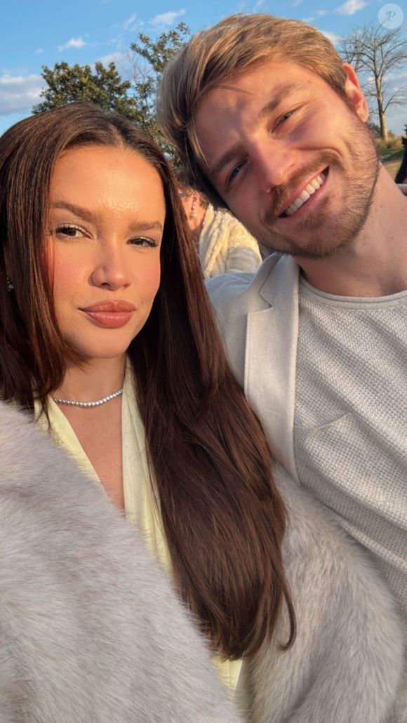 Celebração contou com diversos famosos, incluindo Juliette e o noivo Kaique Cerveny e as irmãs Giselle Batista e Michelle Batista