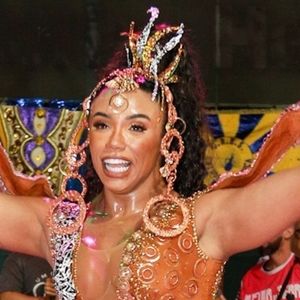 Quem é a Rainha de Bateria da Mangueira? Evelyn Bastos substituiu Gracyanne e tem passado com a escola de samba