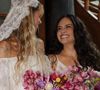 Marcela Mc Gowan e Luiza Martins se vestiram de noivas