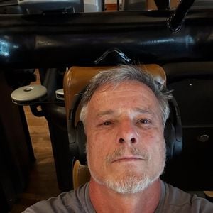 Marcello Novaes revelou fazer exercícios físicos 3x por semana e seguir uma dieta balanceada