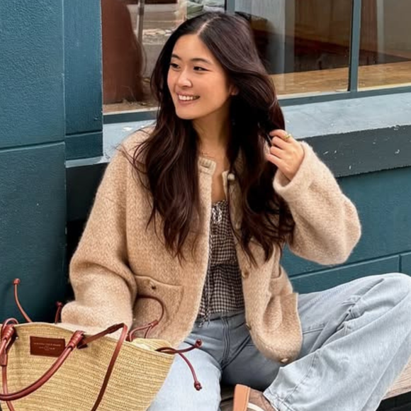 Os novos New Balance cor de manteiga queimada com detalhes 'cor de torrada' que melhor combinam com casaco de chuva