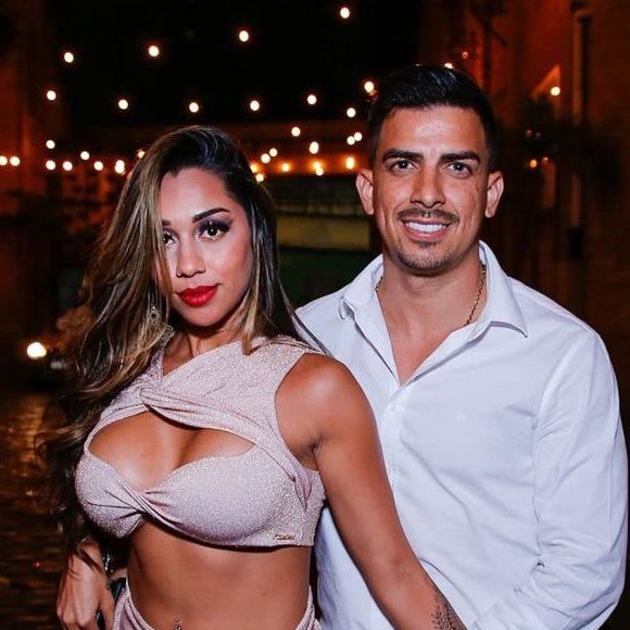 Com pornô, casal Fada Prazeres ‘conseguem viver muito bem’ financeiramente, conforme eles contam em entrevista ao Purepeople