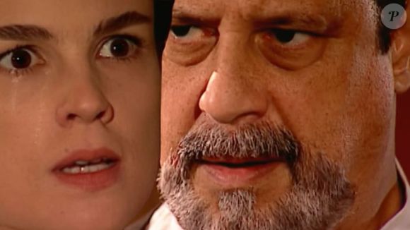 Rosana (Carolina Kasting) sofre após ser expulsa por Gumercindo (Antonio Fagundes) em 'Terra Nostra'