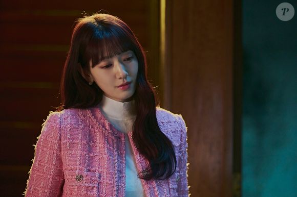 Park Shin-hye tem atualmente 35 anos.