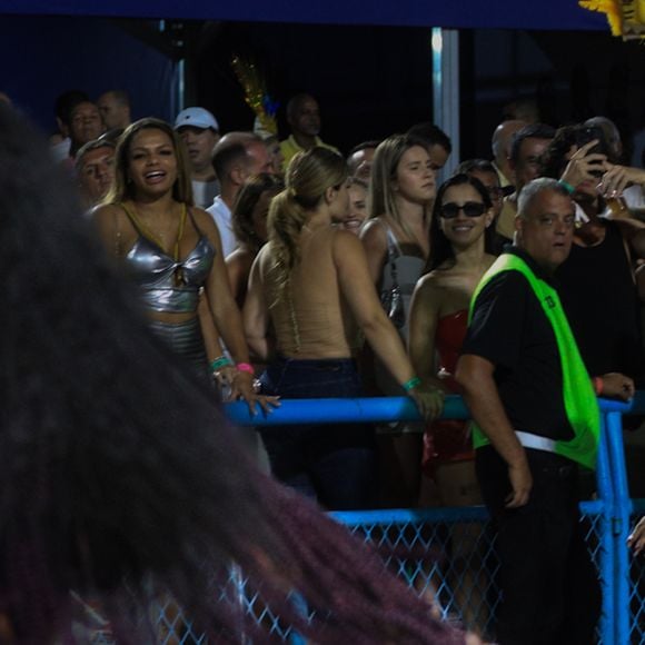 Tá ficando sério? José Loreto 'baba' ao ver samba no pé de Alane Dias em ensaio técnico da Grande Rio na Sapucaí. Fotos!
