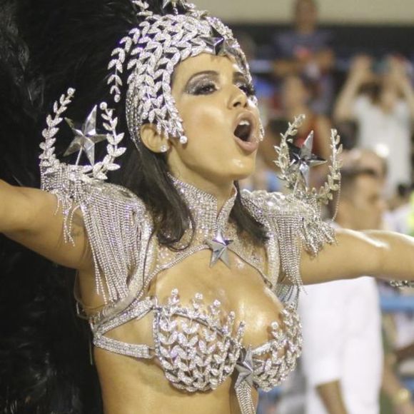 Anitta negocia posto de rainha de bateria da Mocidade para o Carnaval 2027; saiba qual deve ser o destino de Fabíola de Andrade
