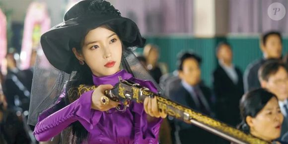 Jang Man-wol (Hotel Del Luna): esconde o passado e sentimentos por séculos como forma de proteção