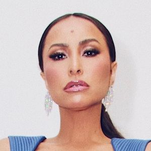 A aquariana Sabrina Sato deve usar um look azul elétrico no Réveillon para ter sorte em 2025