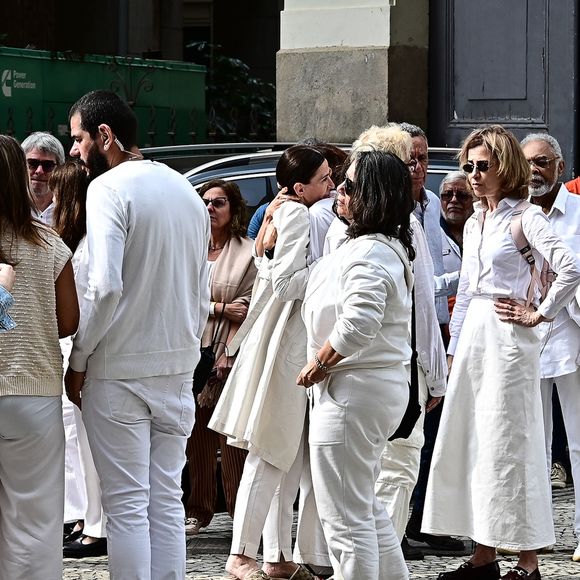 Família de Preta Gil decidiu dividir as cinzas da cantora entre familiares e melhores amigos