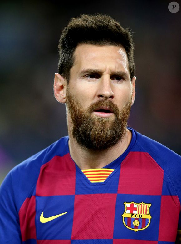 Otoplastia é feita para corrigir as orelhas de abano, mas nunca foi confirmada por Lionel Messi