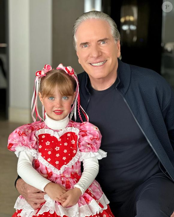 Filha de Roberto Justus e Ana Paula Siebert, Vicky tem 5 anos e é a caçula do empresário
