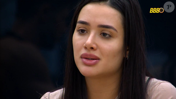No BBB 26, Jordana afirma que havia um combinado de estratégia com Marciele sobre a formação de trios, versão que a sister contesta dentro da casa