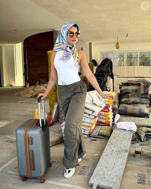 Juliette alugou a mansão por R$ 60 mil, mas não descartou comprar o imóvel, que custa R$ 20 milhões