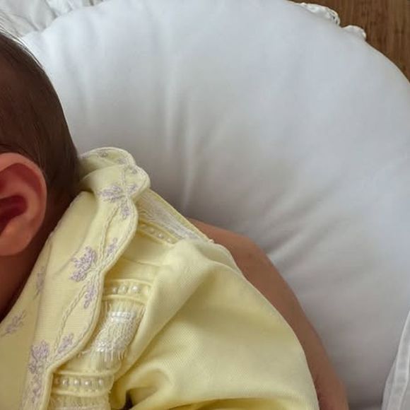 Luan Santana e Jade Magalhães nunca mostraram o rostinho da filha, Serena