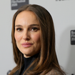Em 2012, Natalie Portman desenvolveu com a Dior um tom de batom na cor nude exclusivo cujo valor total da venda ajudou ONG a financiar 24 bolsas de estudo integrais para nova escola no Quênia