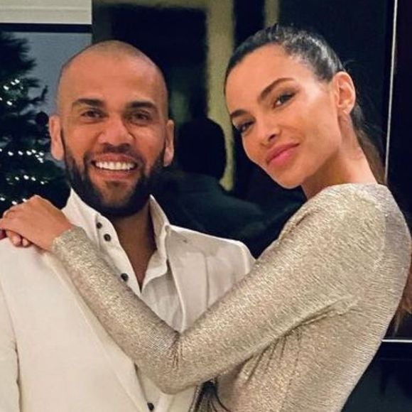 Joana Sanz, esposa de Daniel Alves fez um importante anúncio em seu perfil do Instagram nesta segunda-feira (31).