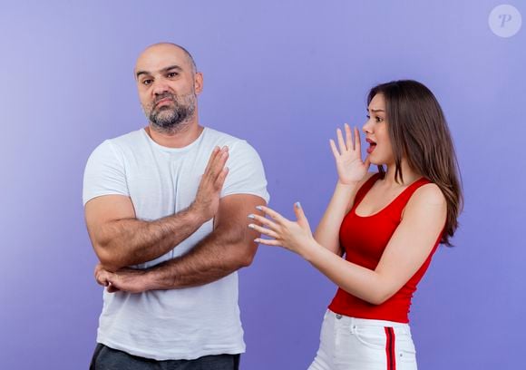 A discussão sobre a Teoria da Linha Verde também envolve temas como machismo, misoginia, dominação masculina e violência contra mulheres