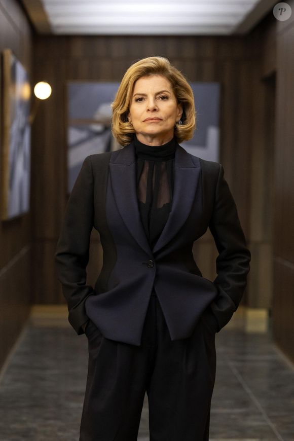 Perto da morte, Odete Roitman (Debora Bloch) confessa que cometeu um crime no capítulo de segunda-feira 1º de setembro de 2025 da novela 'Vale Tudo'