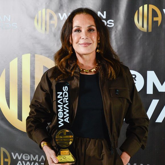 Carolina Ferraz fora da Record TV? Procurada pelo Purepeople, equipe da famosa afirma que ela já desenvolve um novo projeto com a emissora