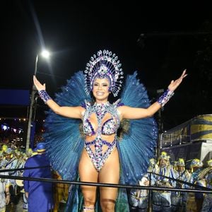 Lexa estaria com dívida de R$ 150 mil com a Unidos da Tijuca, da qual era rainha de bateria