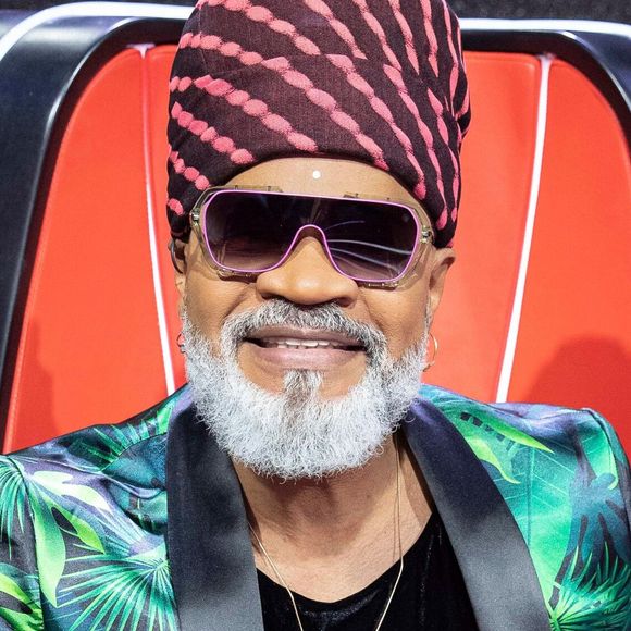 Carlinhos Brown completa 63 anos de vitalidade em 23 de novembro de 2025