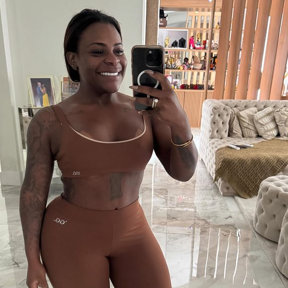 Jojo Todynho abriu uma live em 2024 onde disparou diversas críticas ao ex-marido. No auge da baixaria, ela lembrou como era receber sexo oral de Lucas Souza