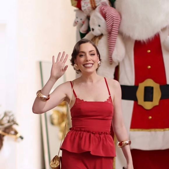 Fabiana Justus também marcou presença no Natal organizado por Ana Paula Siebert