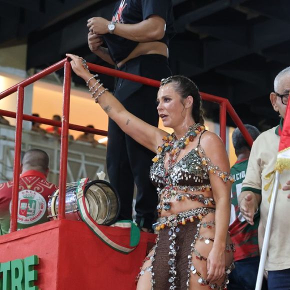 Paolla Oliveira representou a princesa turca Jarina, que ao se perder na mata do Pará se transforma em jiboia