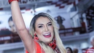 300 mil cristais e mais! Andressa Urach revela detalhes da fantasia de luxo para desfile do Carnaval 2026 na Porto da Pedra