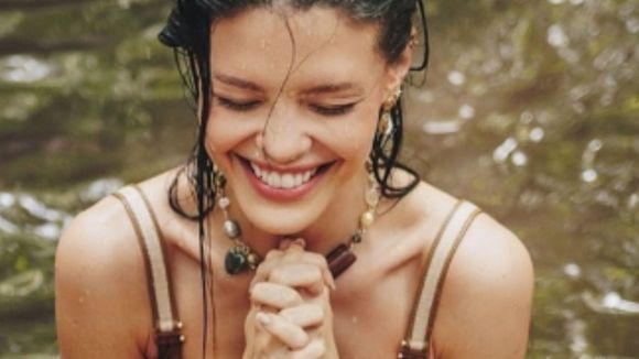 Há 5 anos, Vitória Strada, aos 29 hoje, enfrentou a ansiedade com estratégia caseira que mudou sua forma de ver a vida