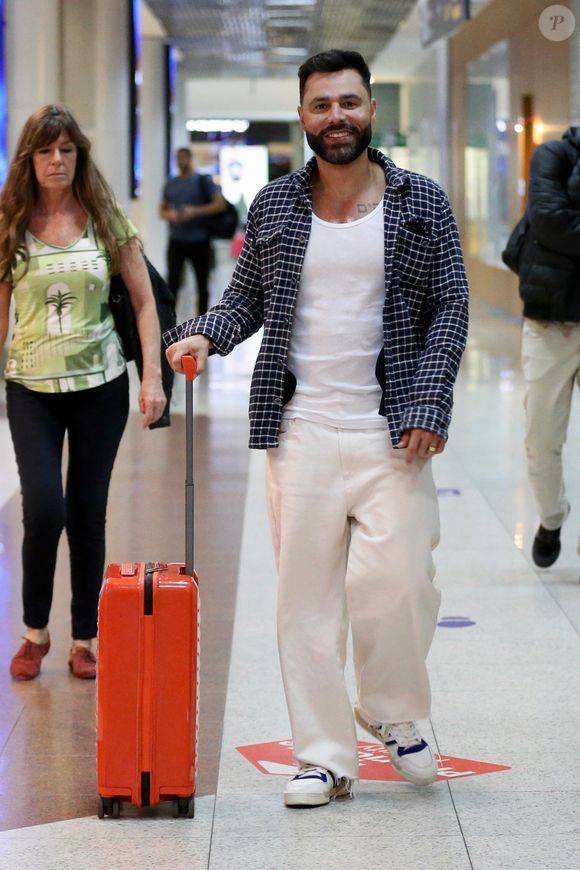 Rodrigo Sant'Anna também confessou que é um 'harmonizado consciente'