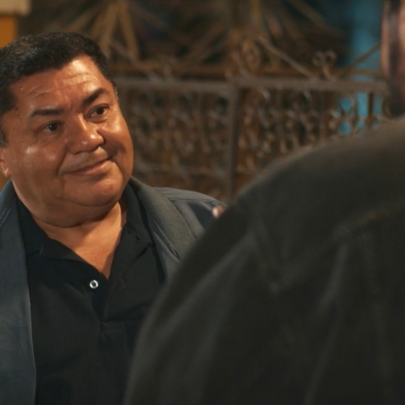 Cesario Candhí interpreta seu Ademir na novela 'Vale Tudo'