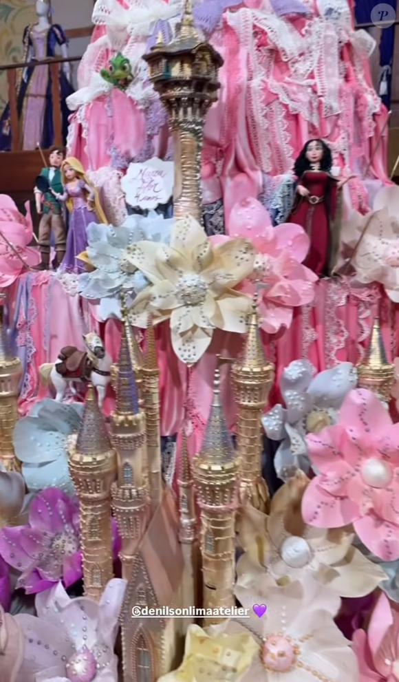 Com mais de 3 metros de altura e uma tonelada, o bolo de Maria Flor foi um dos destaques da festa de aniversário de 4 anos. A criação de Denilson Lima trouxe referências ao filme 'Enrolados', com flores decorativas, torres, castelos e personagens da história de Rapunzel
