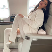 Jatinho de Kylie Jenner: avaliado em mais de US$ 70 milhões, 'Kylie Air' transforma viagens em experiência de luxo com suíte, bar neon e voos de até 17 horas